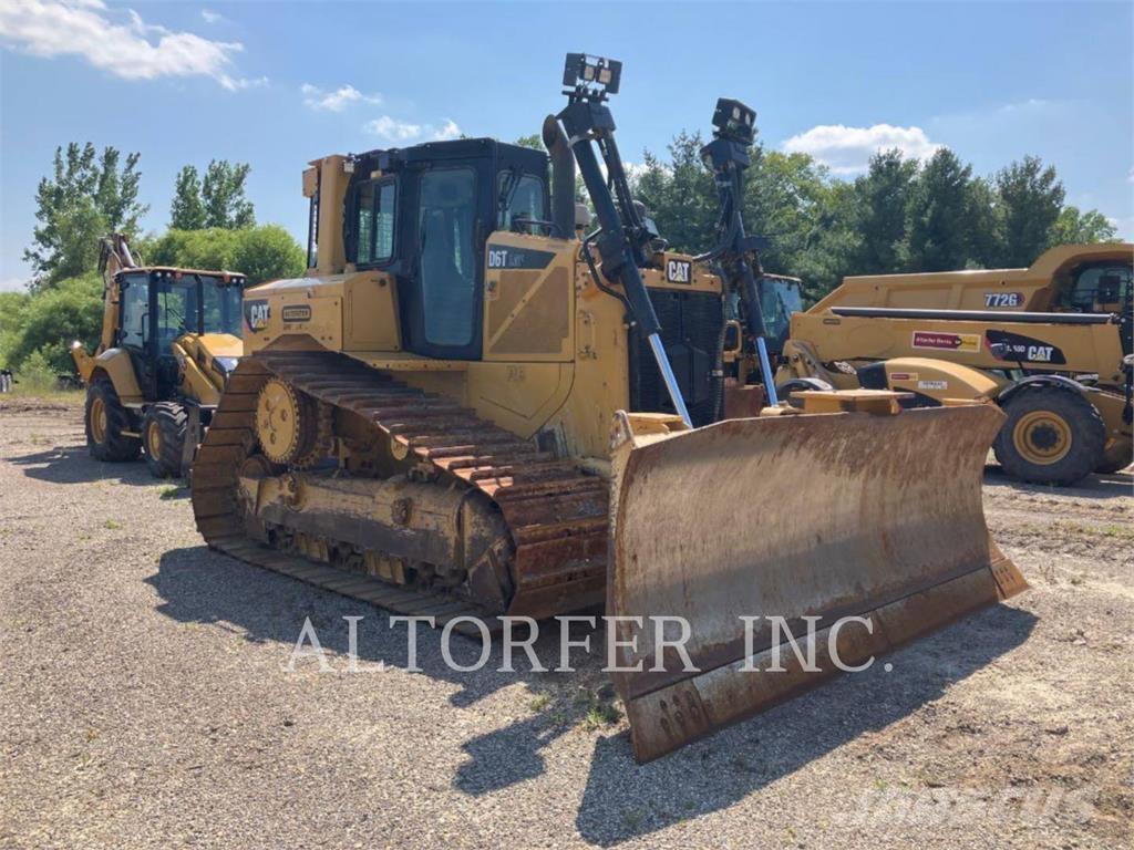 CAT D6T LGPPAT Buldožeri gusjeničari
