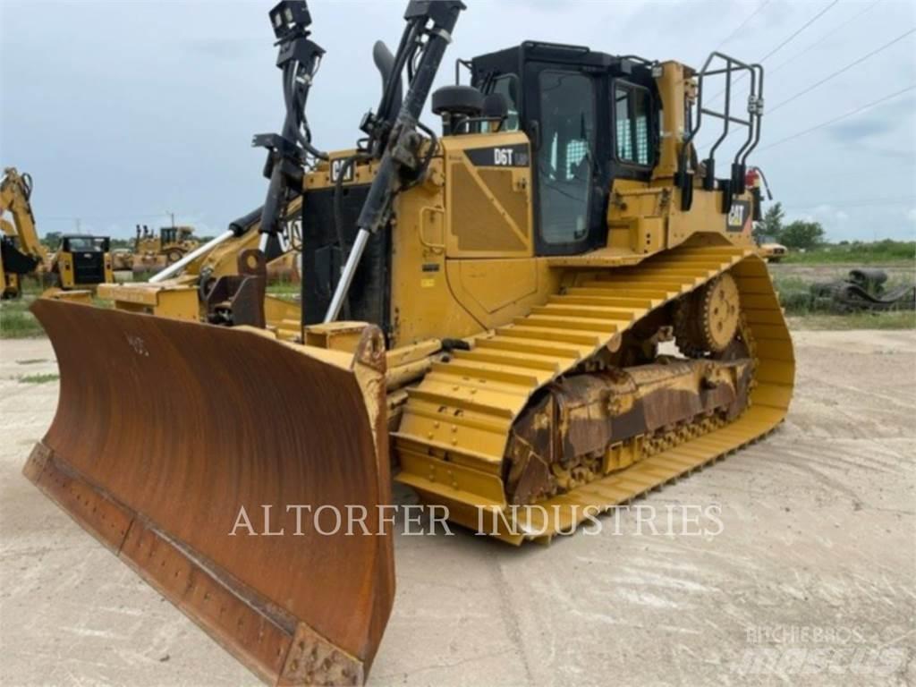 CAT D6T LGPPAT Buldožeri gusjeničari