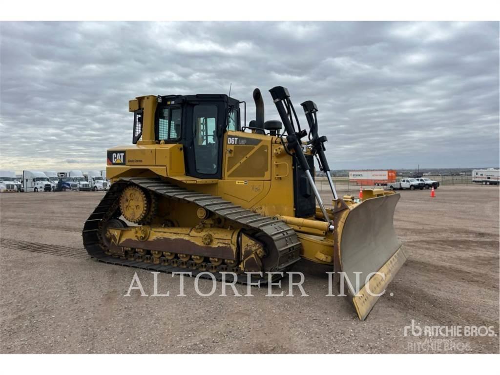 CAT D6T LGPPAT Buldožeri gusjeničari