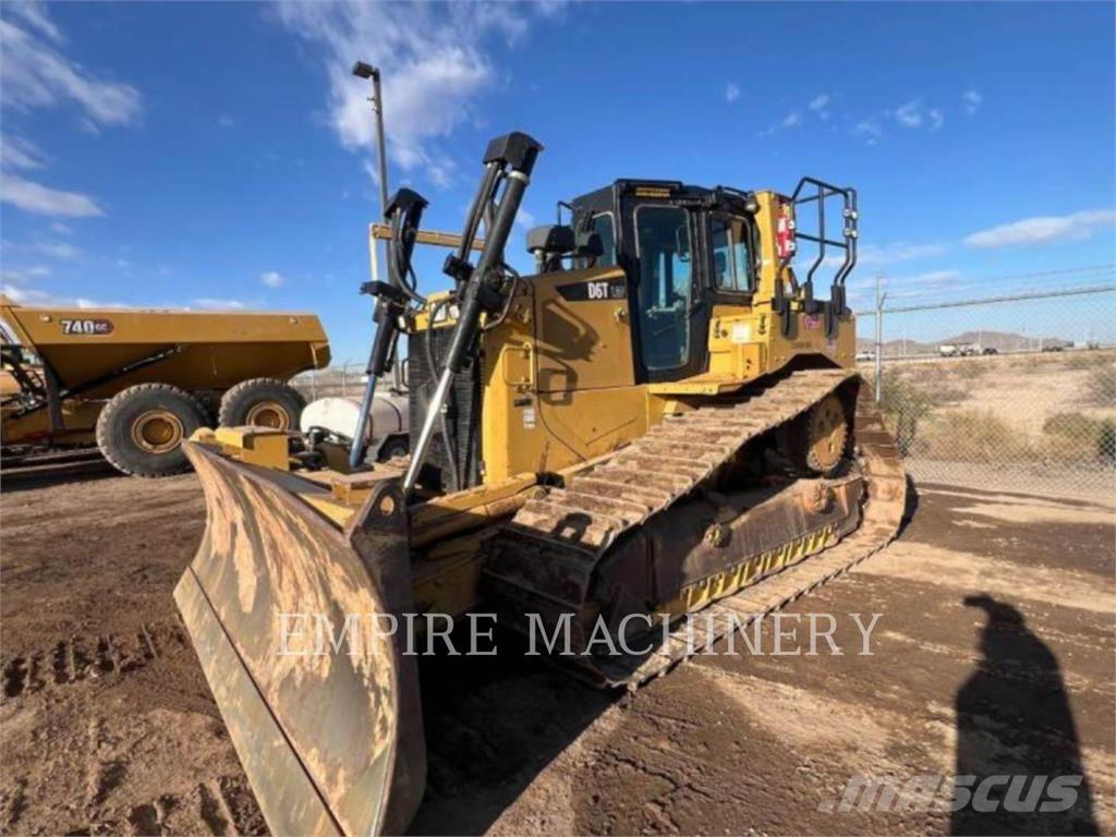 CAT D6T LGPPAT Buldožeri gusjeničari