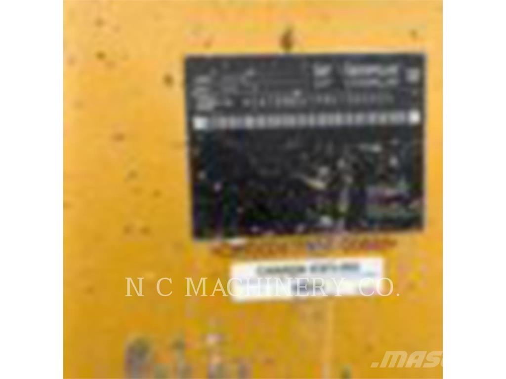 CAT D6T LGPVP Buldožeri gusjeničari