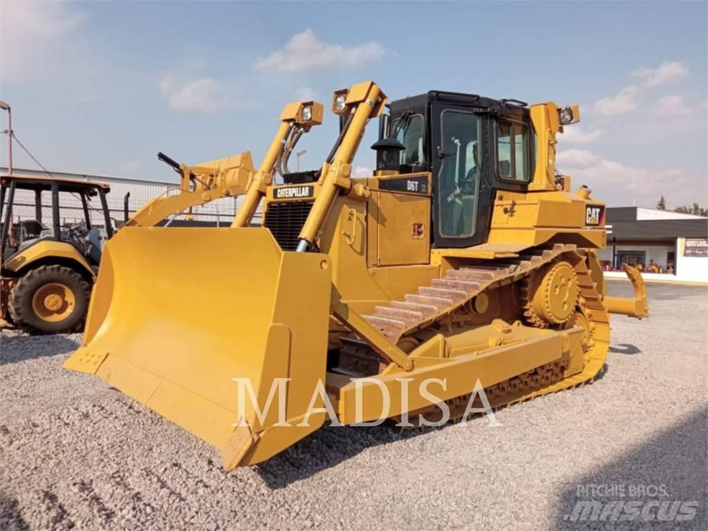CAT D6T XL Buldožeri gusjeničari