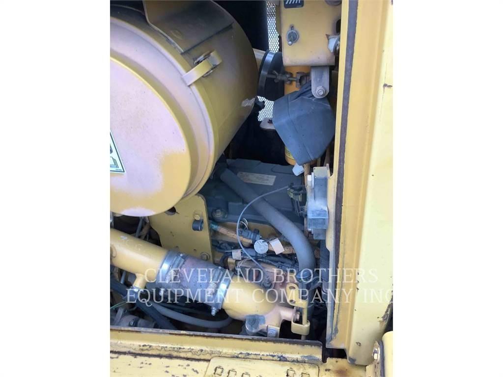CAT D6T XW Buldožeri gusjeničari