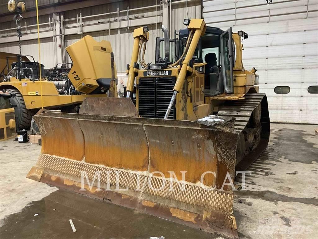 CAT D6T XW Buldožeri gusjeničari