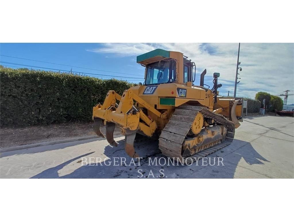CAT D6T3B XW Buldožeri gusjeničari