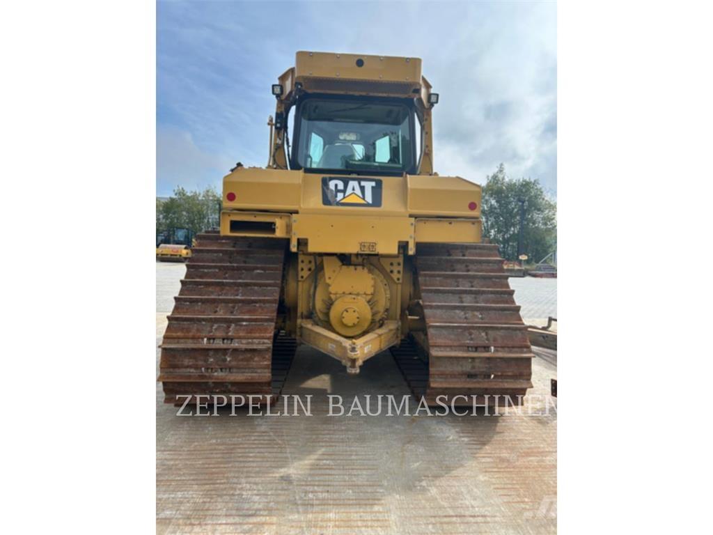 CAT D6TM Buldožeri gusjeničari