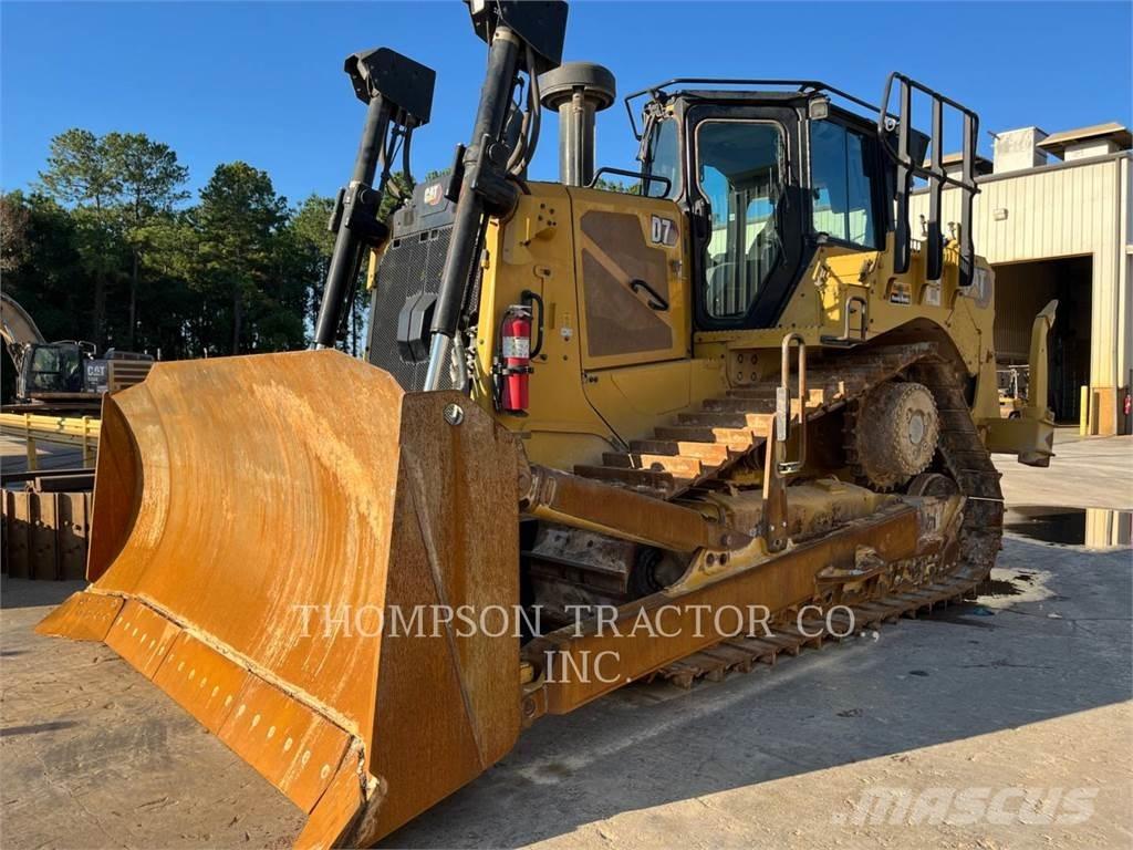 CAT D7 Buldožeri gusjeničari