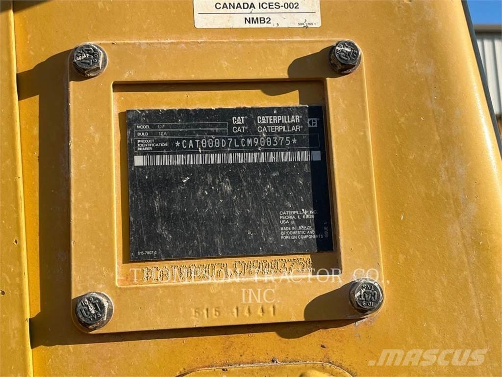 CAT D7 Buldožeri gusjeničari