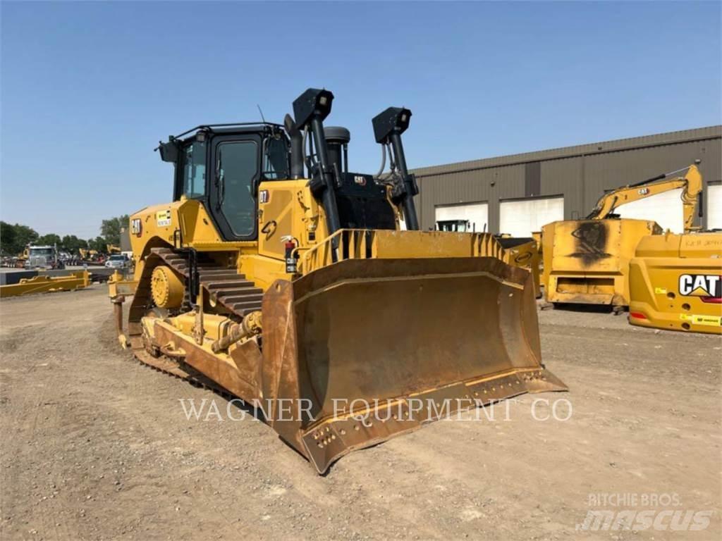CAT D7 Buldožeri gusjeničari