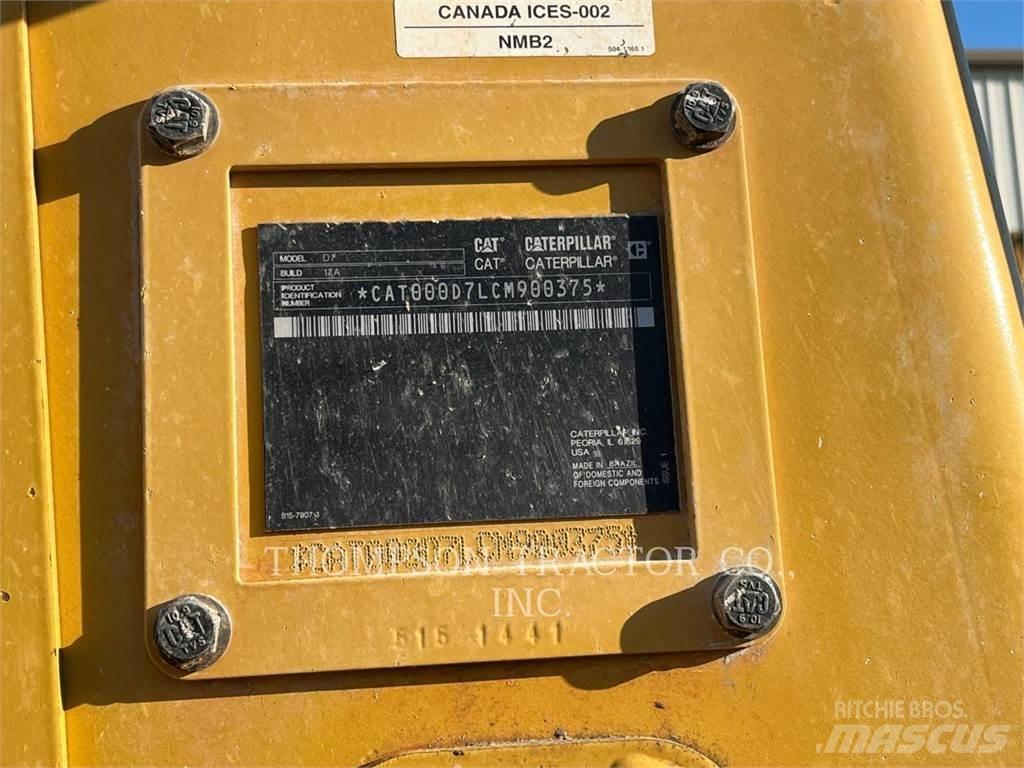 CAT D7-17 Buldožeri gusjeničari