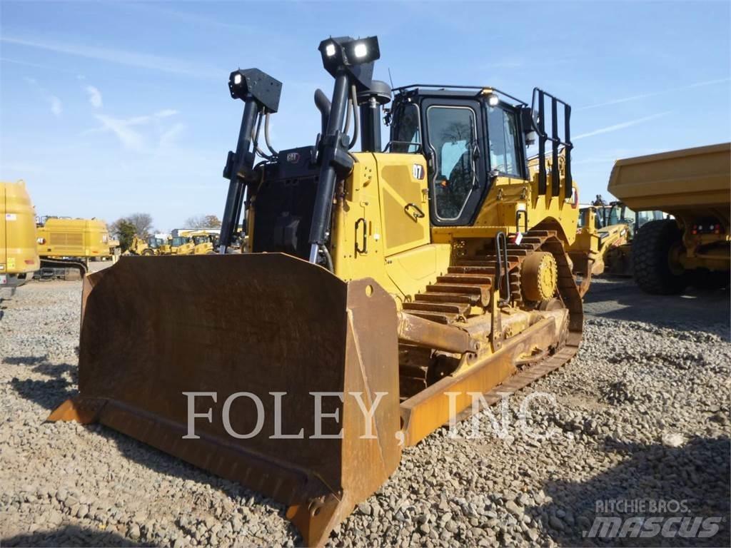 CAT D7-17 Buldožeri gusjeničari