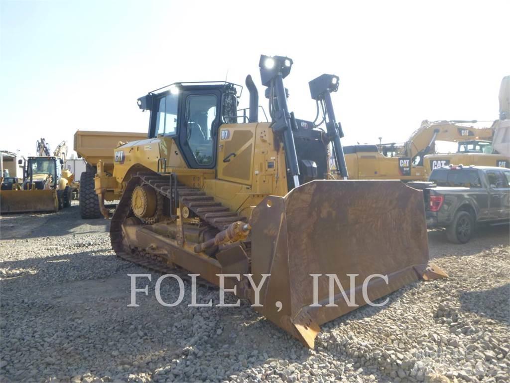 CAT D7-17 Buldožeri gusjeničari