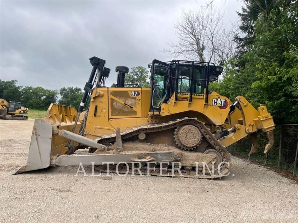 CAT D7-17 Buldožeri gusjeničari