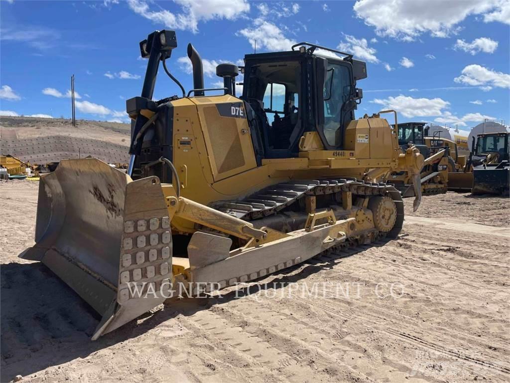 CAT D7E Buldožeri gusjeničari