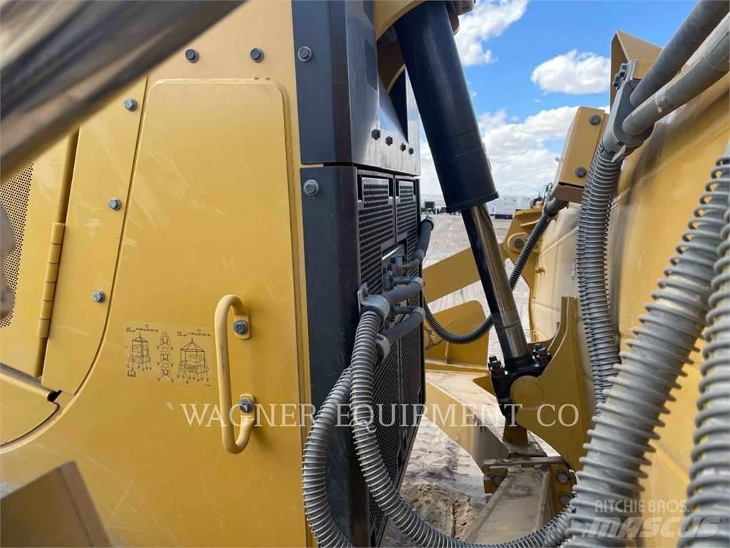 CAT D7E Buldožeri gusjeničari