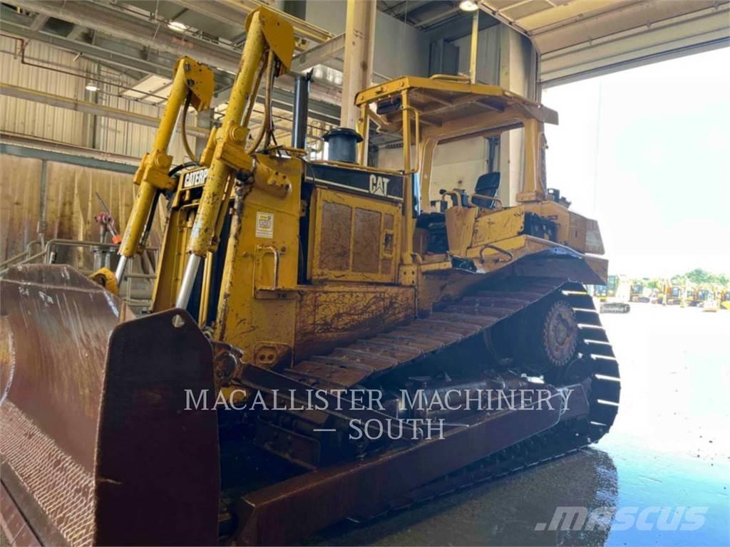 CAT D7R Buldožeri gusjeničari