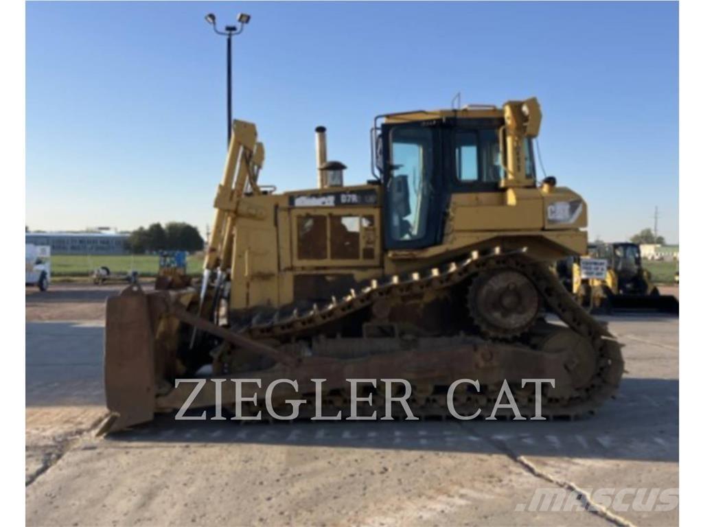 CAT D7R Buldožeri gusjeničari