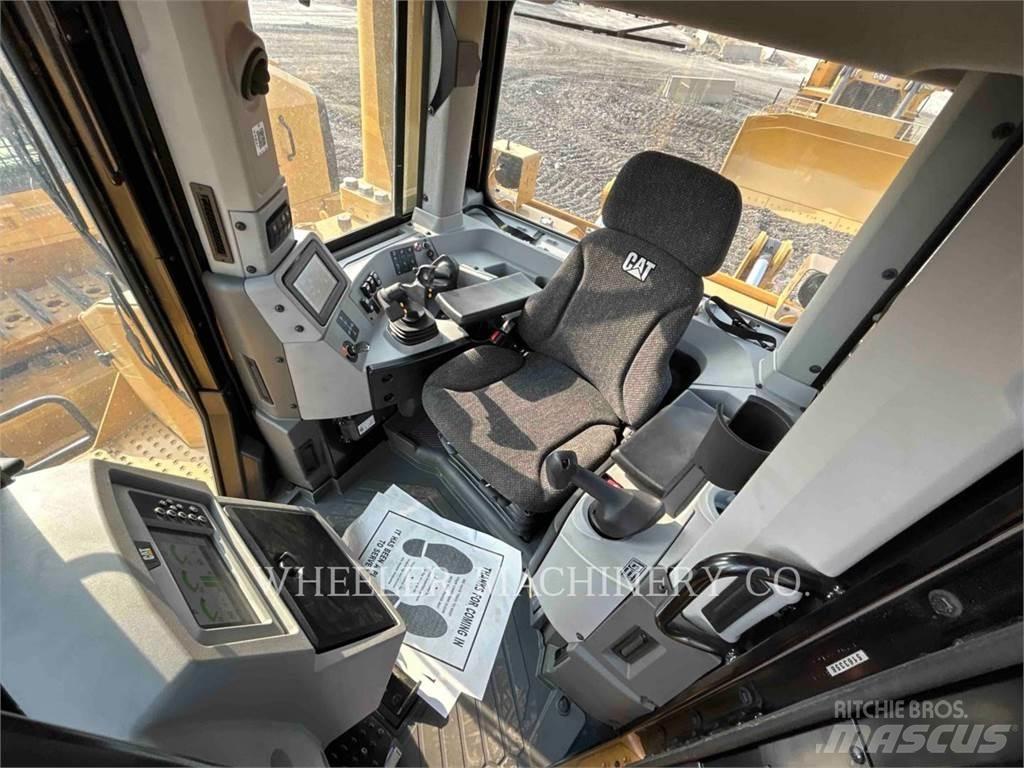 CAT D8 SU Buldožeri gusjeničari