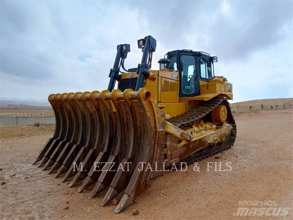 CAT D8R Buldožeri gusjeničari