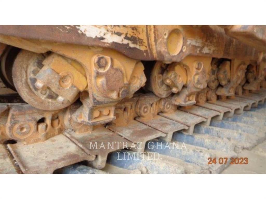 CAT D8R Buldožeri gusjeničari