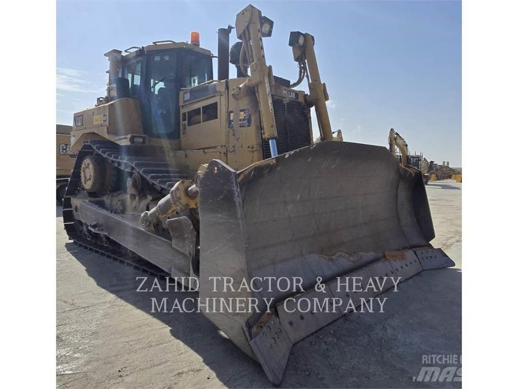 CAT D8R Buldožeri gusjeničari