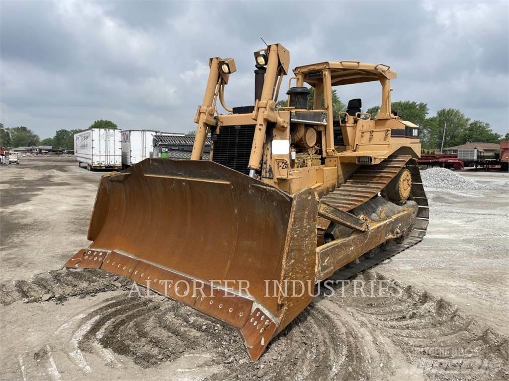 CAT D8R Buldožeri gusjeničari