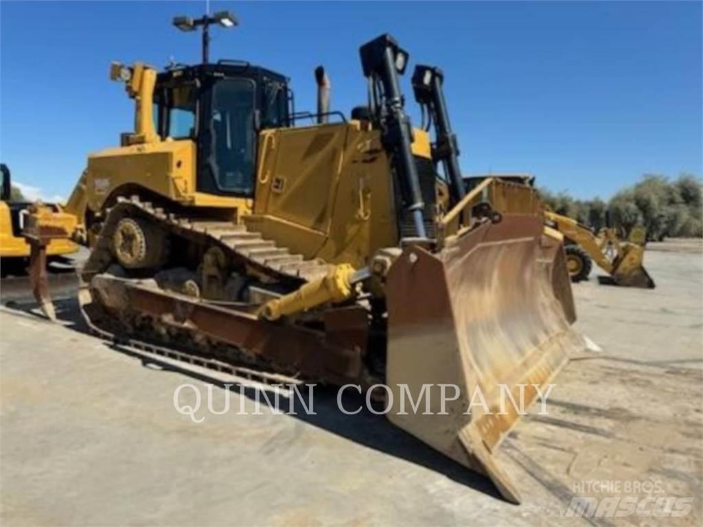 CAT D8T Buldožeri gusjeničari