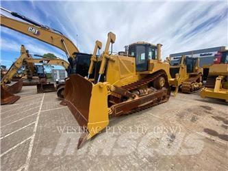 CAT D8T Buldožeri gusjeničari