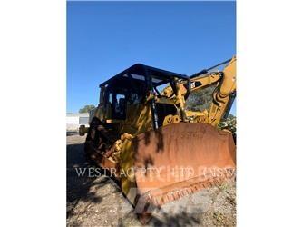 CAT D8T Buldožeri gusjeničari