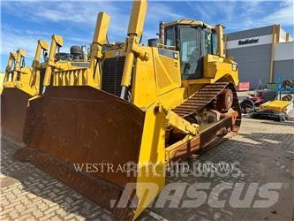 CAT D8T Buldožeri gusjeničari