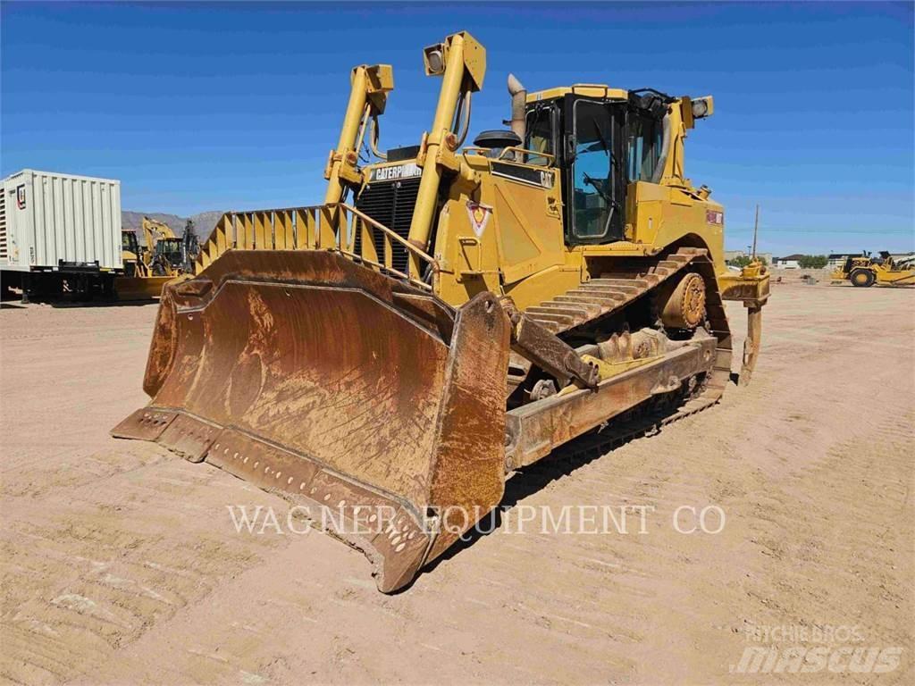 CAT D8T Buldožeri gusjeničari