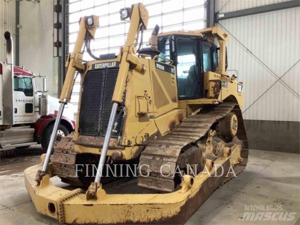 CAT D8T Buldožeri gusjeničari