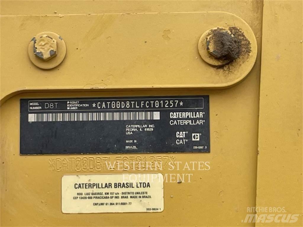 CAT D8T Buldožeri gusjeničari