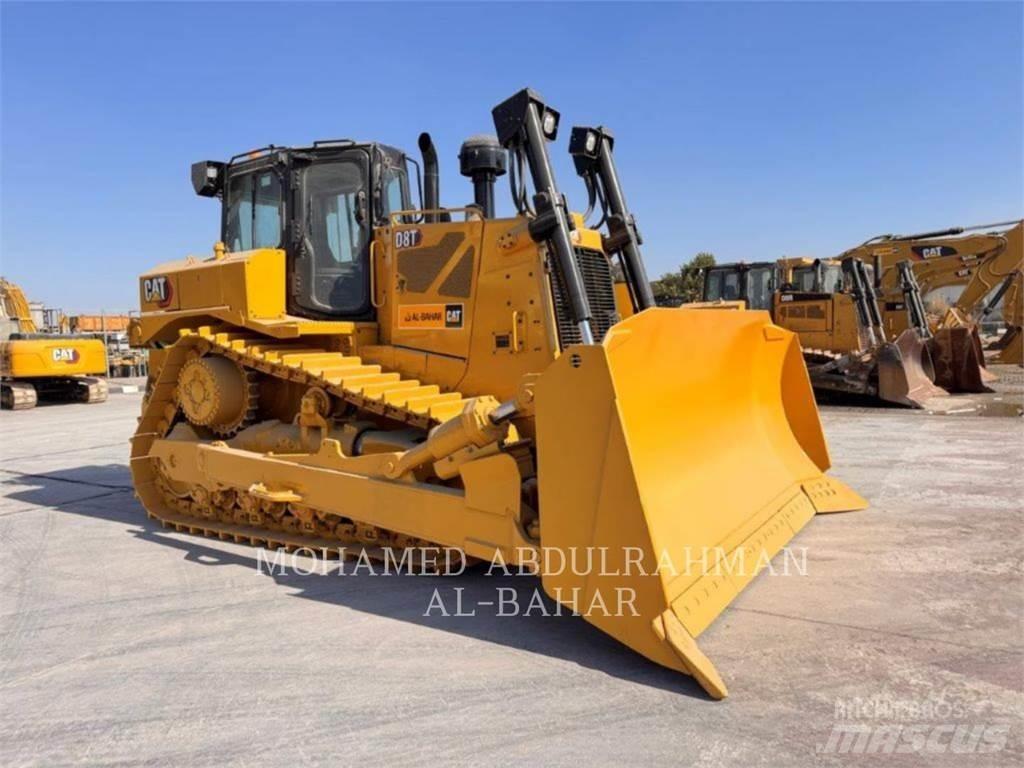 CAT D8T Buldožeri gusjeničari