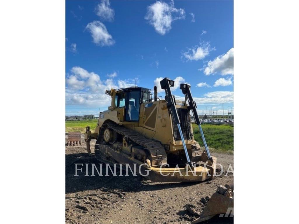 CAT D8T Buldožeri gusjeničari