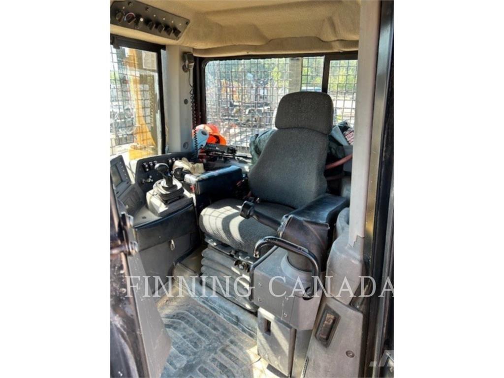 CAT D8T Buldožeri gusjeničari