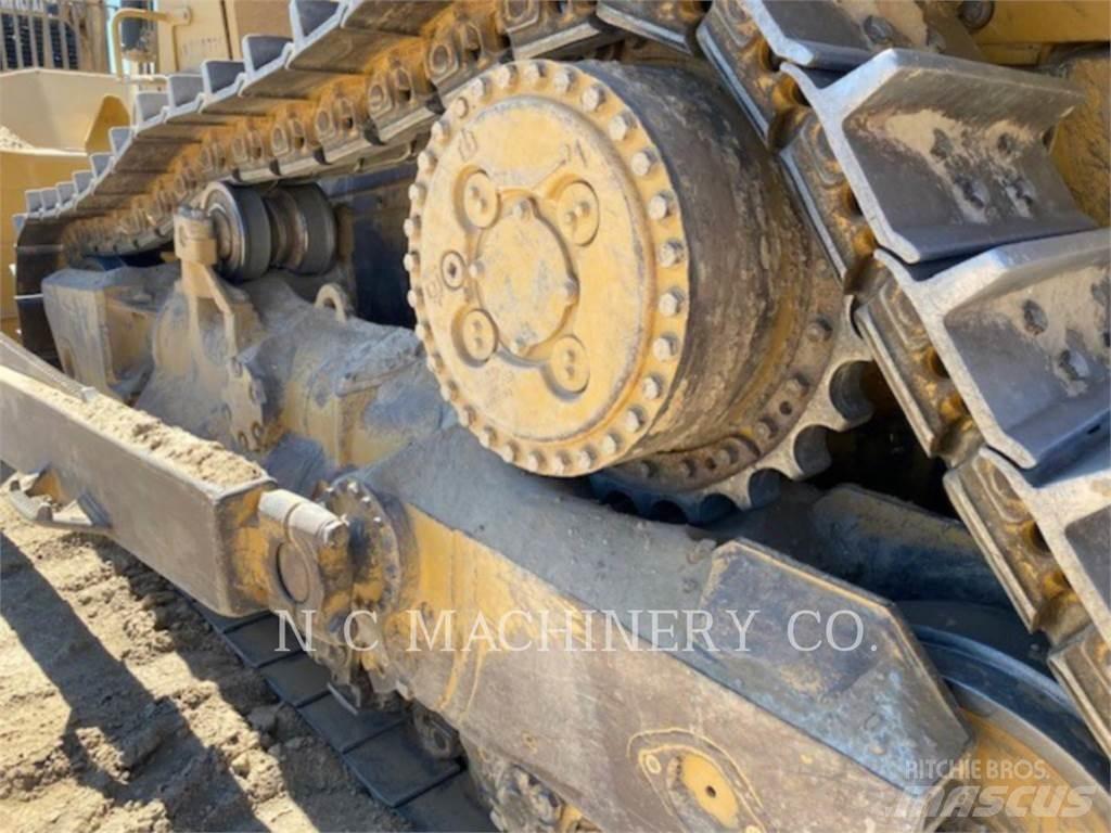 CAT D8T Buldožeri gusjeničari