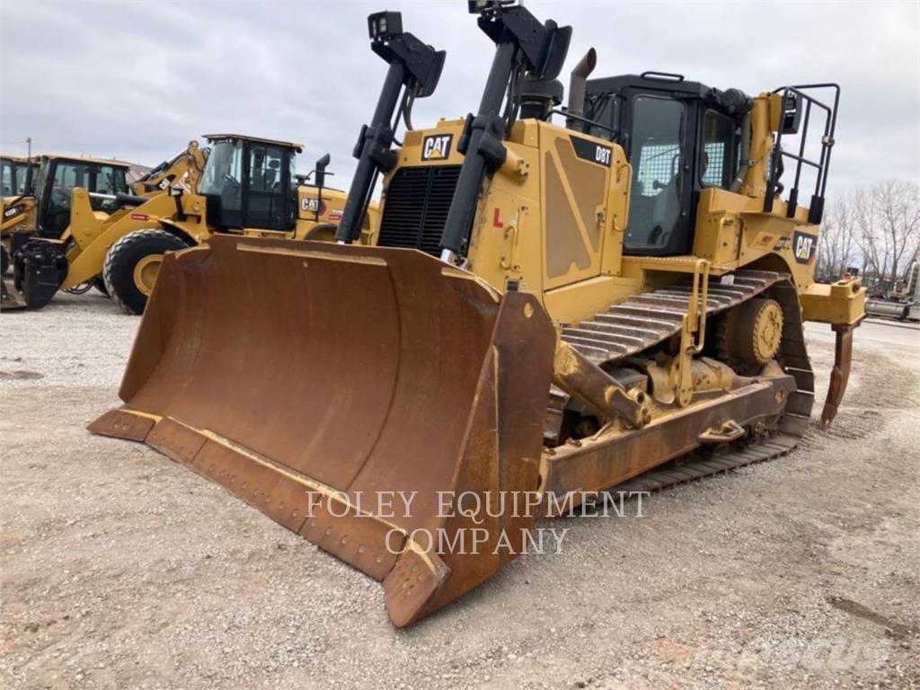 CAT D8T Buldožeri gusjeničari