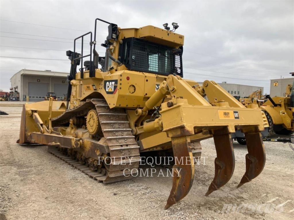 CAT D8T Buldožeri gusjeničari