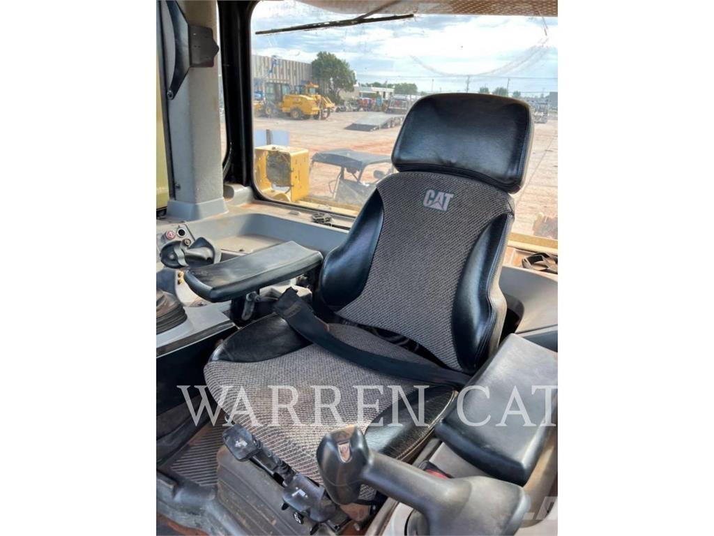 CAT D8T 4XLARO Buldožeri gusjeničari