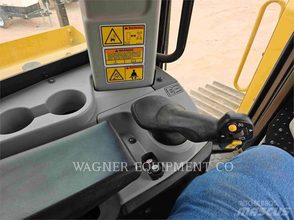 CAT D8T AW Buldožeri gusjeničari