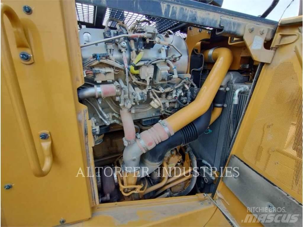CAT D8T R Buldožeri gusjeničari