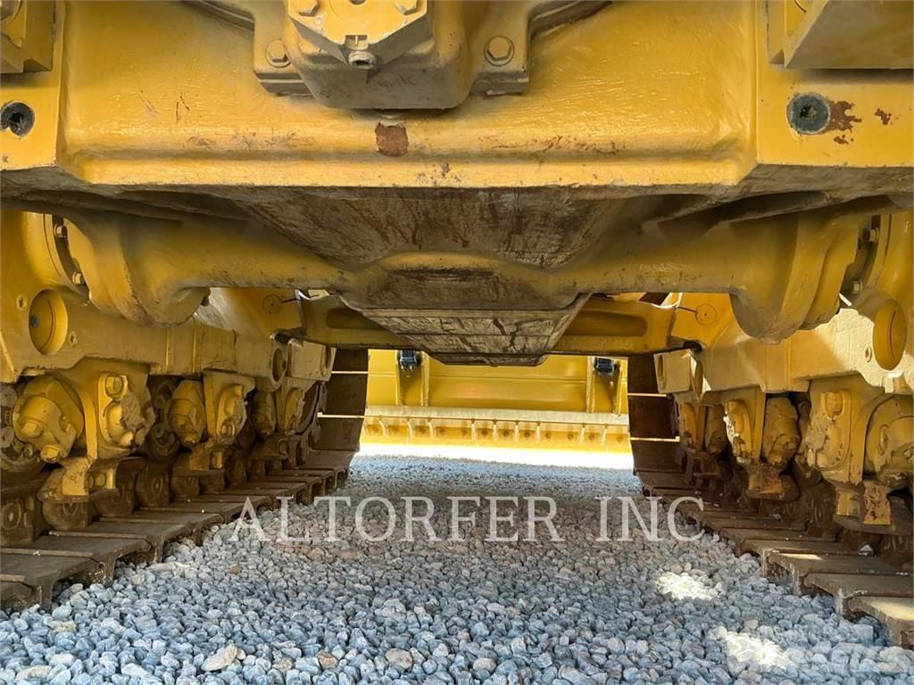 CAT D8T W Buldožeri gusjeničari