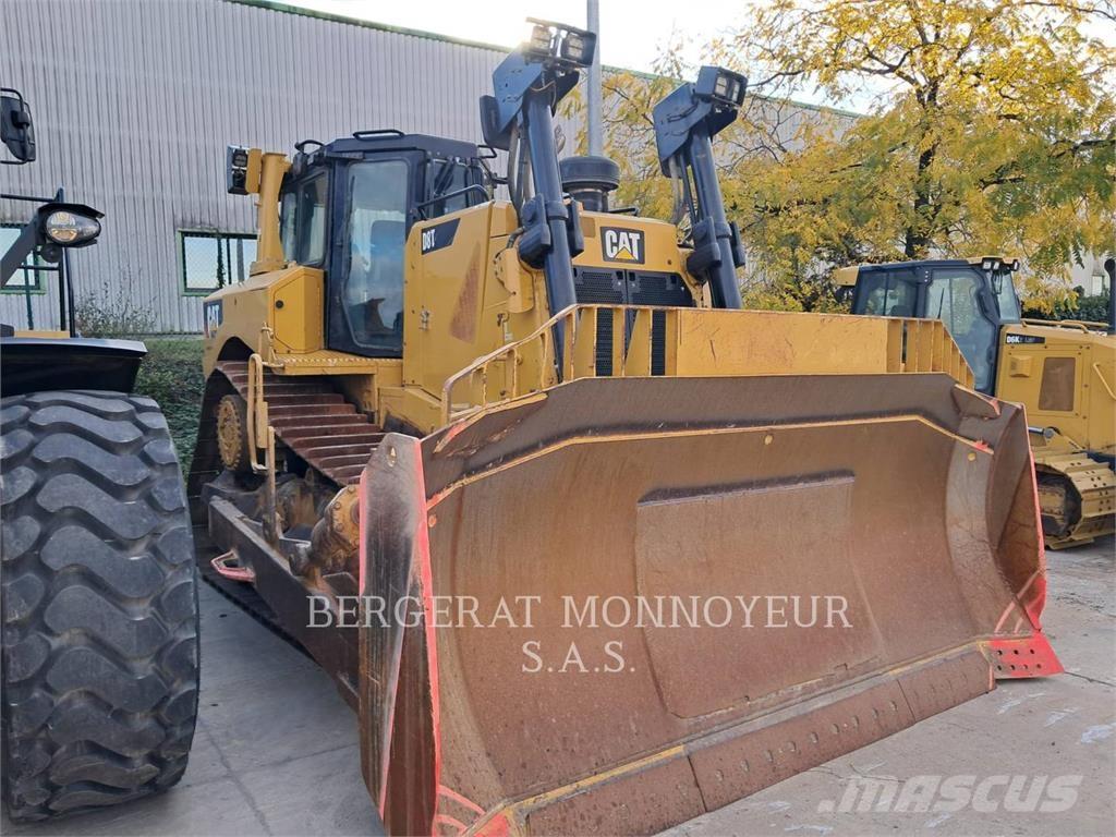CAT D8T4F Buldožeri gusjeničari