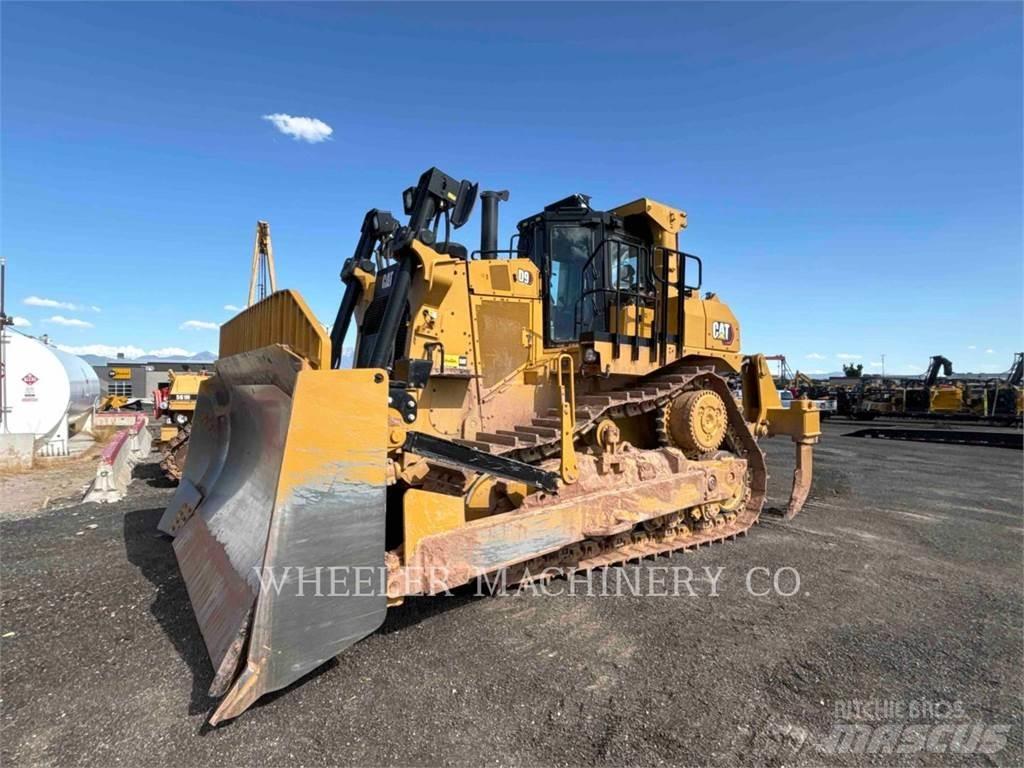 CAT D9 Buldožeri gusjeničari