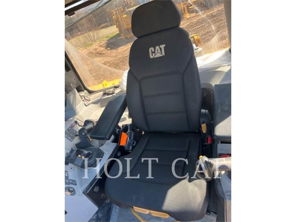 CAT D9 Buldožeri gusjeničari