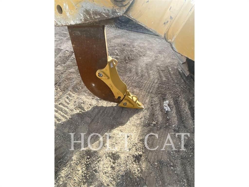 CAT D9 Buldožeri gusjeničari