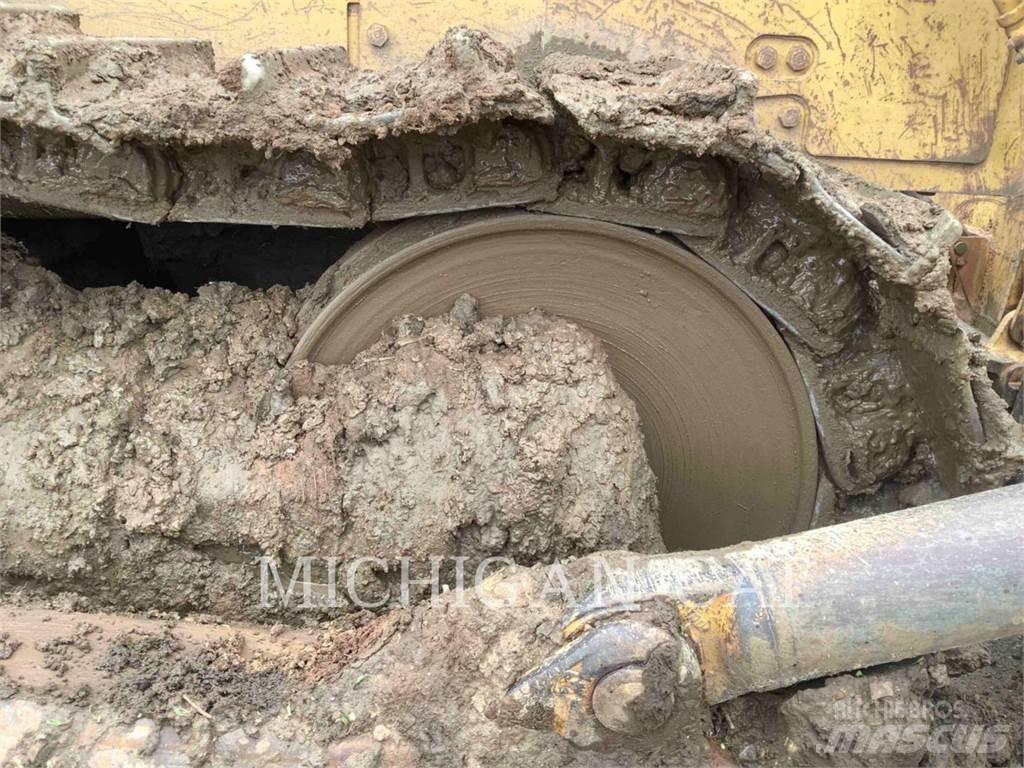 CAT D9H Buldožeri gusjeničari