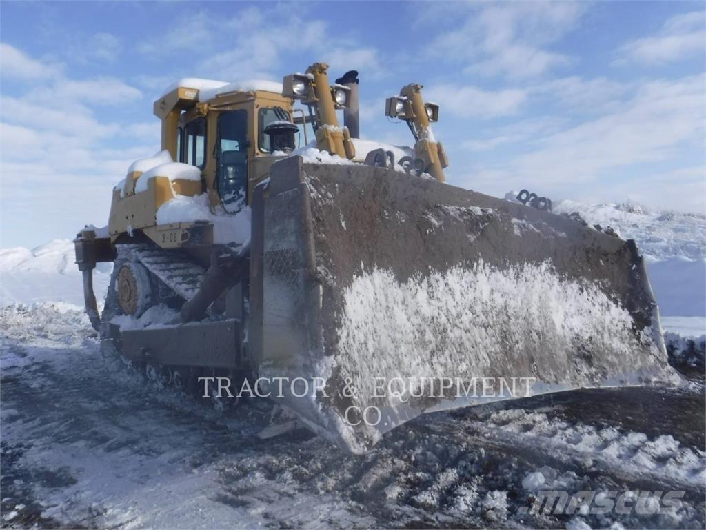 CAT D9N Buldožeri gusjeničari