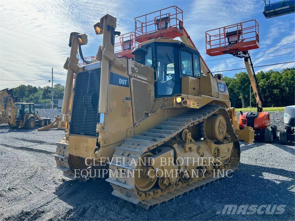 CAT D9T Buldožeri gusjeničari
